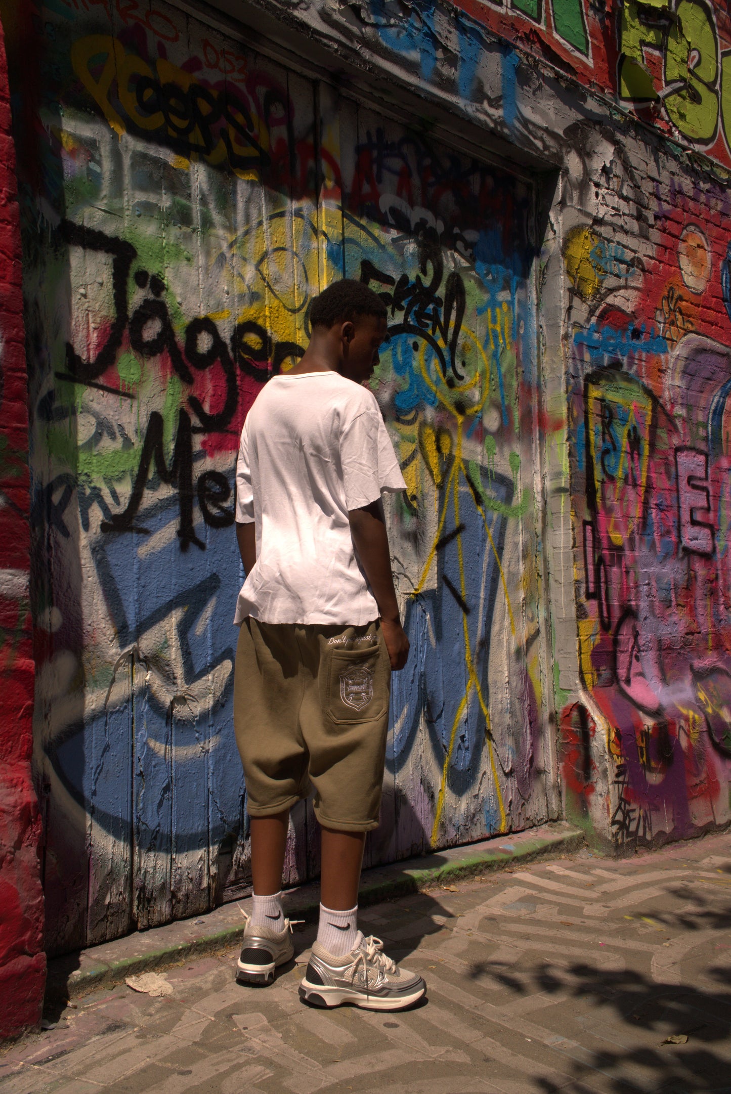 SHORT - OLIVE GREEN π
